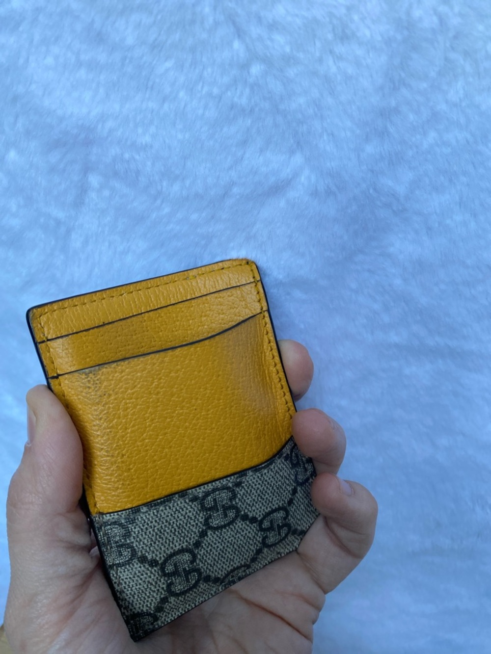 Gucci Brown GG Supreme Card Case with Gold Tiger Accent - Picture 5 of 8